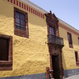 Casa de los Capitanes Generales o de Alvarado-Bracamonte