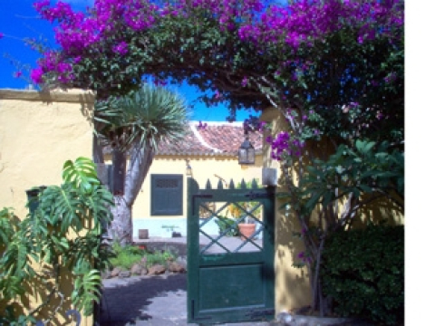 Casa Montemayor