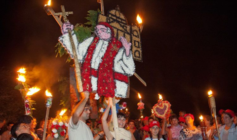 Los Hachitos en la Noche de San Juan