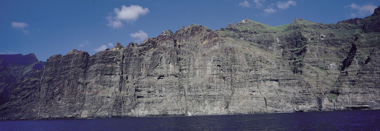 Acantilados de Los Gigantes Header image